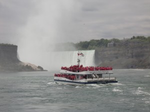 Totonto Niagara Falls Boat trip3