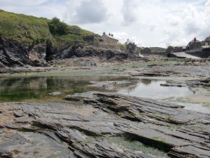 Cornwall_Port Quin tide out