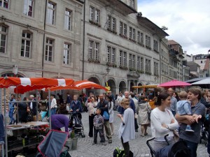 Lausanne_Market (find Toby)