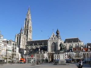 1024px-Antwerpen_kathedraal02